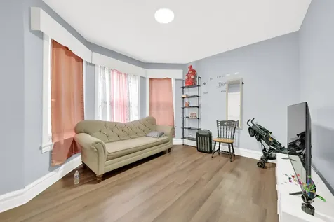 2853 West 40th Street Chicago IL 60632