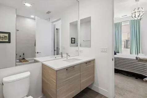 1124 West Adams Street Chicago IL 60607