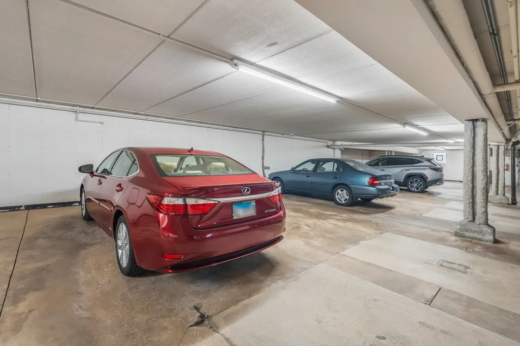 200 South Dee Road Park Ridge IL 60068