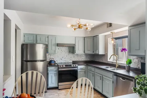 200 South Dee Road Park Ridge IL 60068