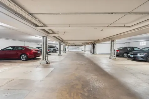 200 South Dee Road Park Ridge IL 60068