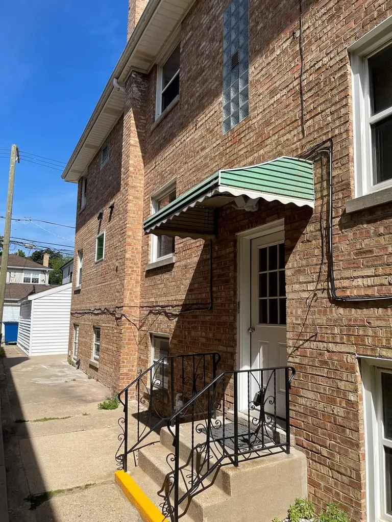 6612 North Harlem Avenue Chicago IL 60631