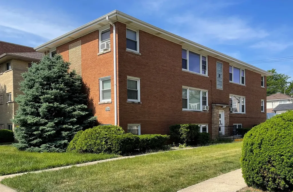 6612 North Harlem Avenue Chicago IL 60631