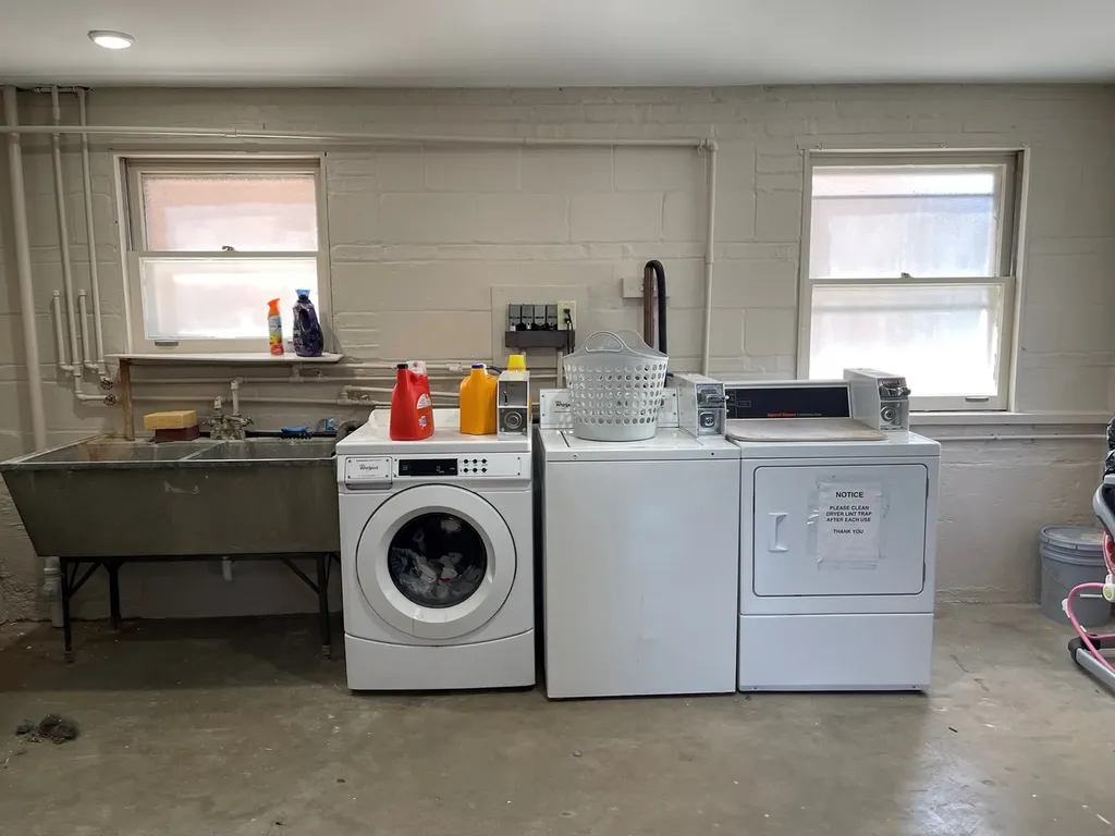 6612 North Harlem Avenue Chicago IL 60631