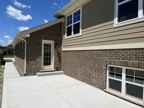 14109 Kenneth Court Crestwood IL 60418