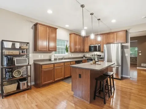 0N422 Taylor Drive Geneva IL 60134