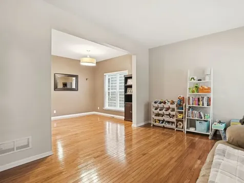 0N422 Taylor Drive Geneva IL 60134