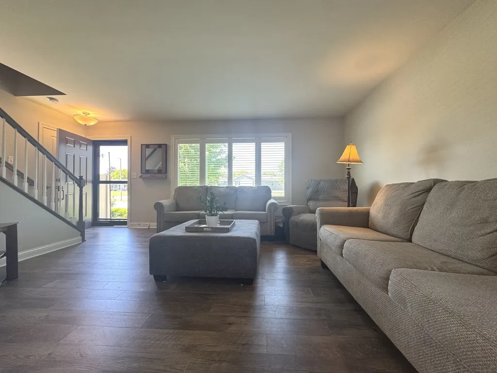 410 Circlegate Road New Lenox IL 60451