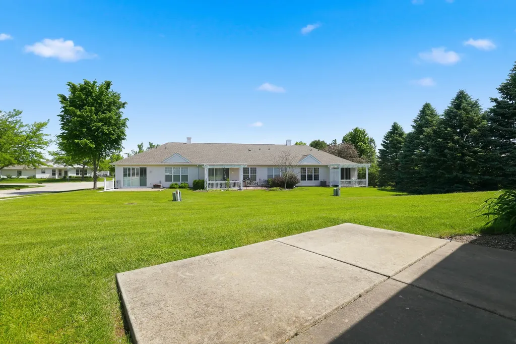 13076 Patriot Way Huntley IL 60142