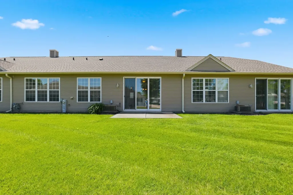 13076 Patriot Way Huntley IL 60142
