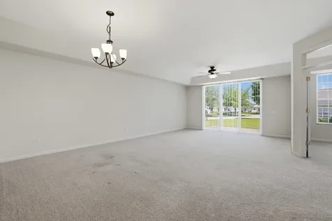 13076 Patriot Way Huntley IL 60142