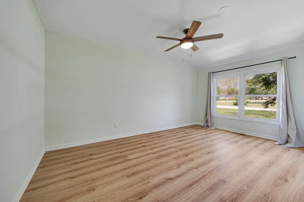 2158 Pleasure View Road Aurora IL 60506