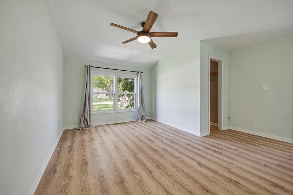 2158 Pleasure View Road Aurora IL 60506