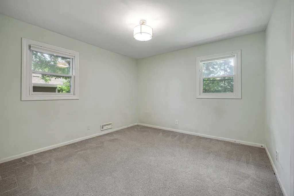 2158 Pleasure View Road Aurora IL 60506