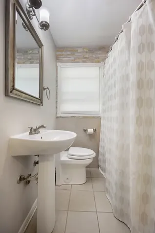 2158 Pleasure View Road Aurora IL 60506