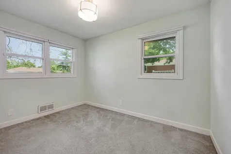 2158 Pleasure View Road Aurora IL 60506