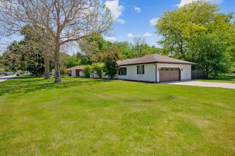 2158 Pleasure View Road Aurora IL 60506
