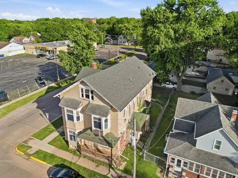 305 Monroe Avenue Dixon IL 61021