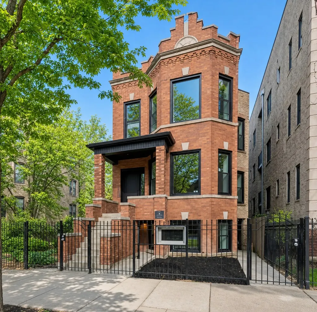 2049 North Kedzie Avenue Chicago IL 60647