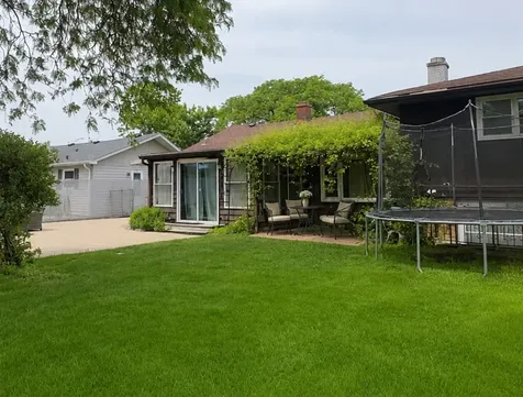 6709 West 88th Place Oak Lawn IL 60453