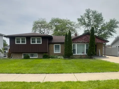 6709 West 88th Place Oak Lawn IL 60453