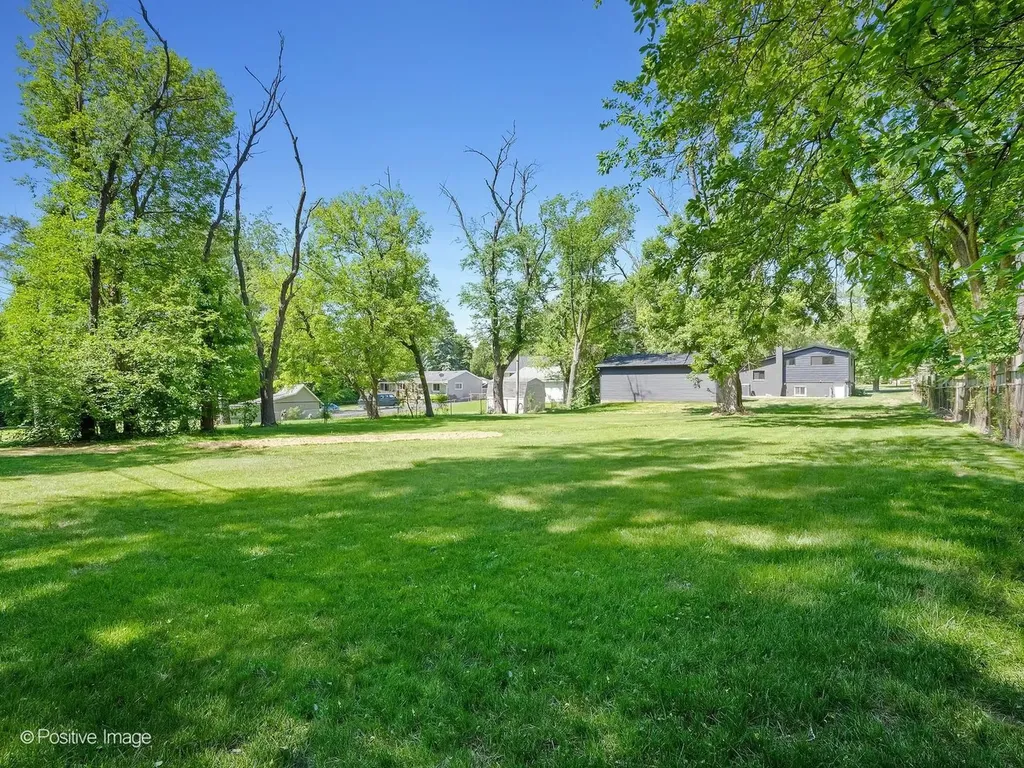 1N535 Park Boulevard Glen Ellyn IL 60137