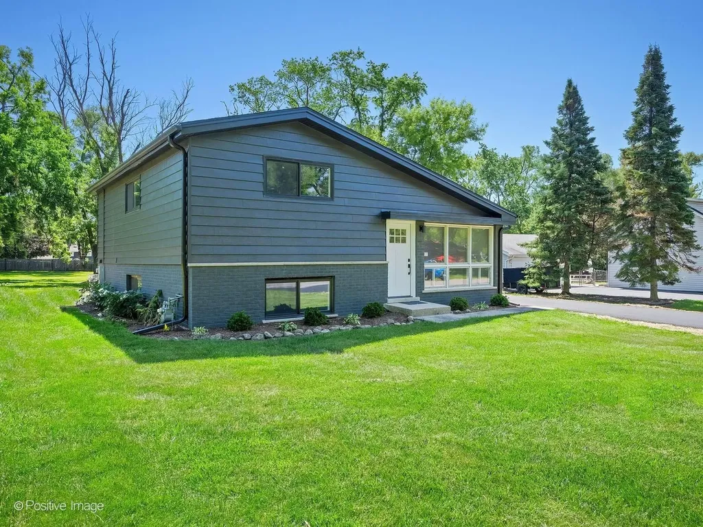 1N535 Park Boulevard Glen Ellyn IL 60137