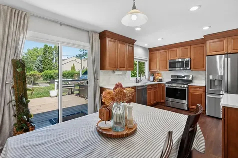 1000 Timberwood Lane Algonquin IL 60102