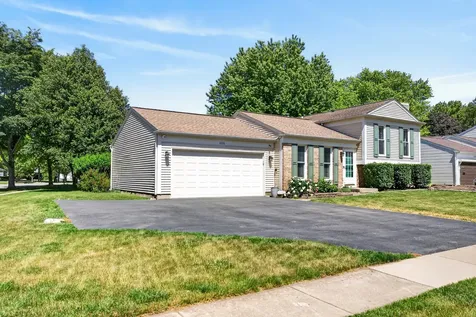 1000 Timberwood Lane Algonquin IL 60102