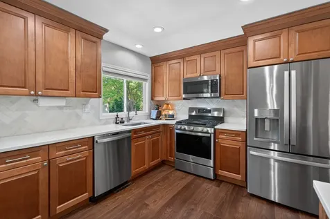 1000 Timberwood Lane Algonquin IL 60102