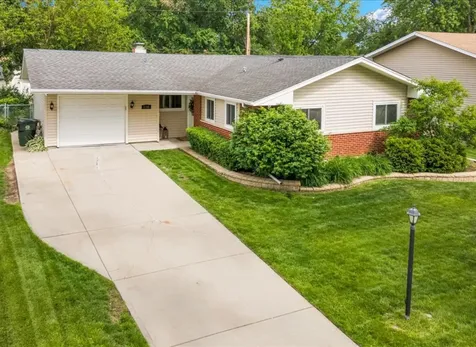 1755 Monticello Road Hoffman Estates IL 60169
