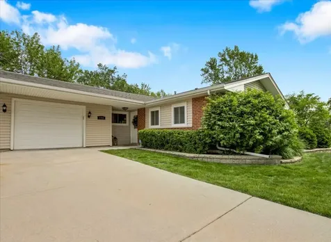 1755 Monticello Road Hoffman Estates IL 60169