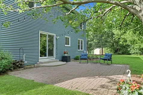 827 Hartford Drive Gurnee IL 60031