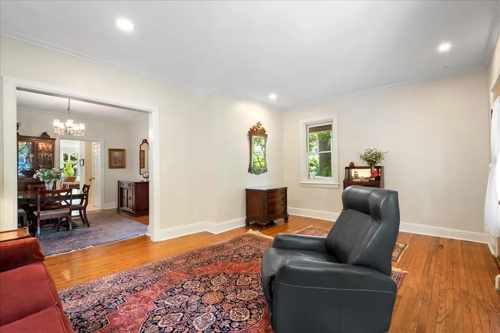 1804 Elmwood Avenue Wilmette IL 60091