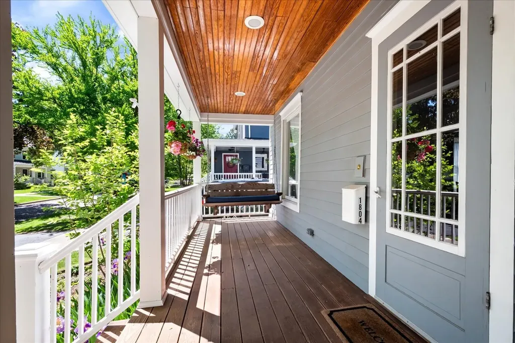 1804 Elmwood Avenue Wilmette IL 60091