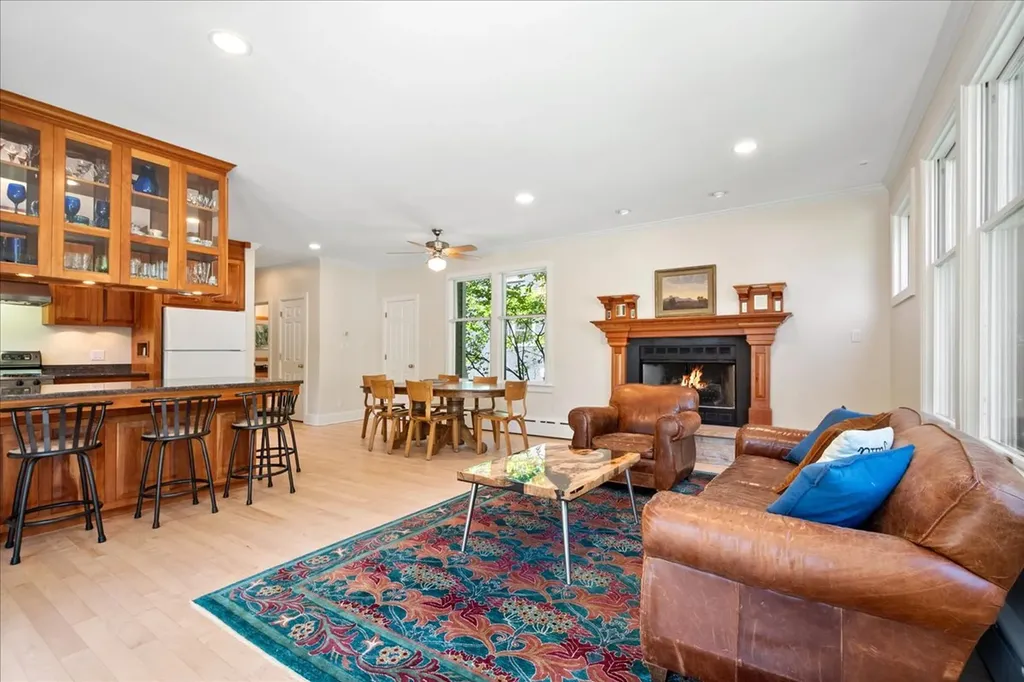 1804 Elmwood Avenue Wilmette IL 60091