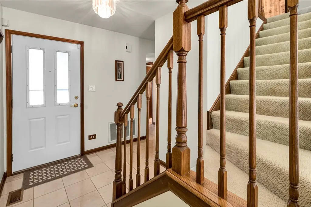 5454 Ashbrook Place Downers Grove IL 60515