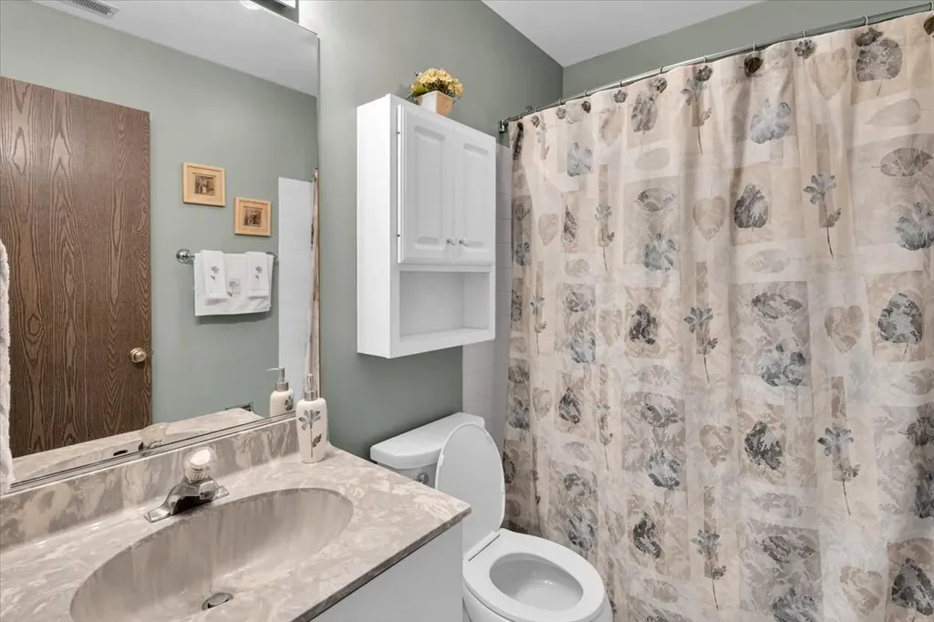 5454 Ashbrook Place Downers Grove IL 60515