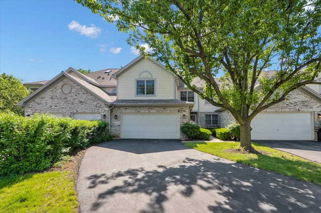 5454 Ashbrook Place Downers Grove IL 60515