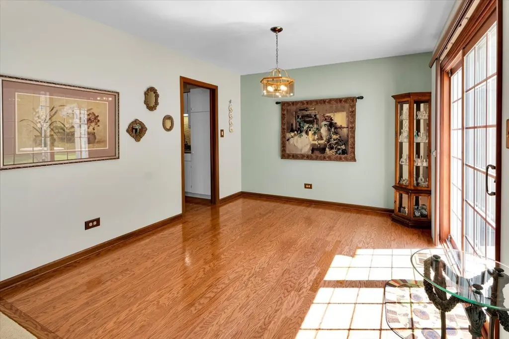5454 Ashbrook Place Downers Grove IL 60515