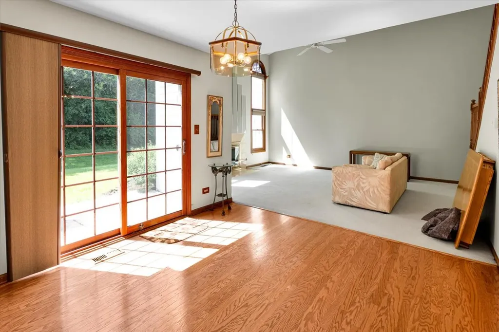 5454 Ashbrook Place Downers Grove IL 60515