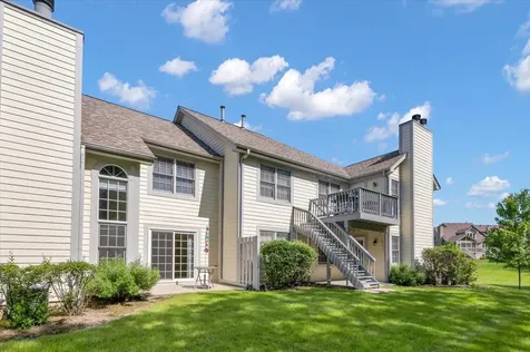 5454 Ashbrook Place Downers Grove IL 60515