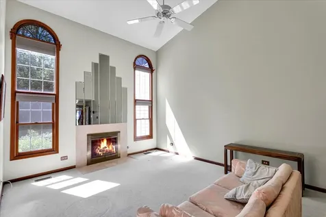 5454 Ashbrook Place Downers Grove IL 60515