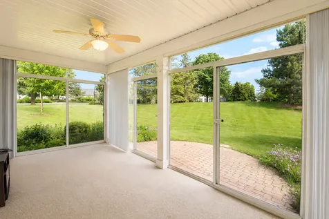 673 Saugatuk Circle Romeoville IL 60446