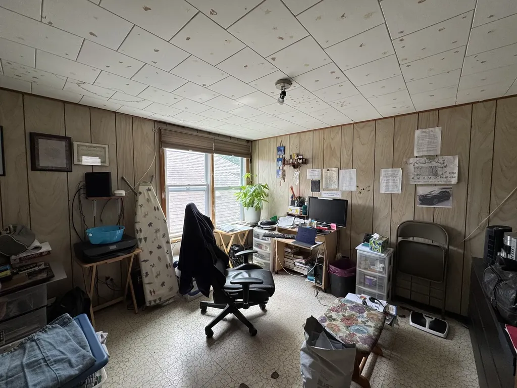 8431 South Dante Avenue Chicago IL 60619