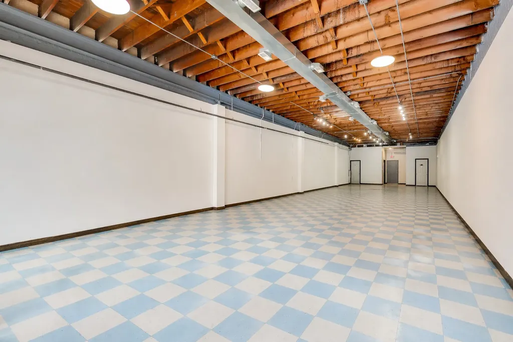 3426 West Diversey Avenue Chicago IL 60647