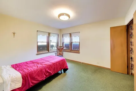 3360 West Arthur Avenue Lincolnwood IL 60712