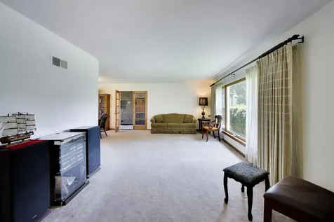 3360 West Arthur Avenue Lincolnwood IL 60712