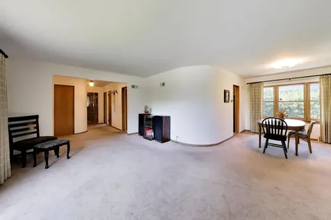 3360 West Arthur Avenue Lincolnwood IL 60712