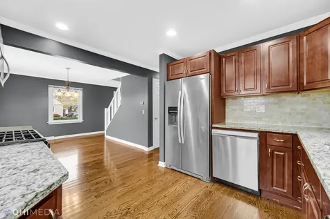 6661 Glenview Drive Tinley Park IL 60477